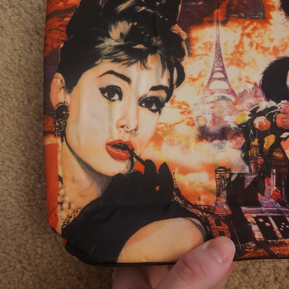 Vtg Audrey Hepburn Shoulder Bag Purse Girl Portrait Red Black #MM - Picture 3 of 5